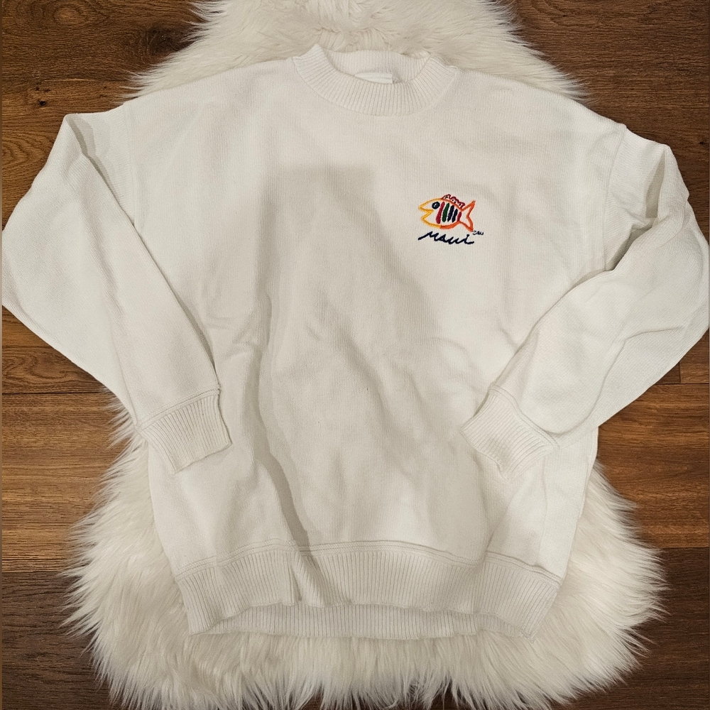 Mens White Crewneck Sweater with Embroidered Fish Maui